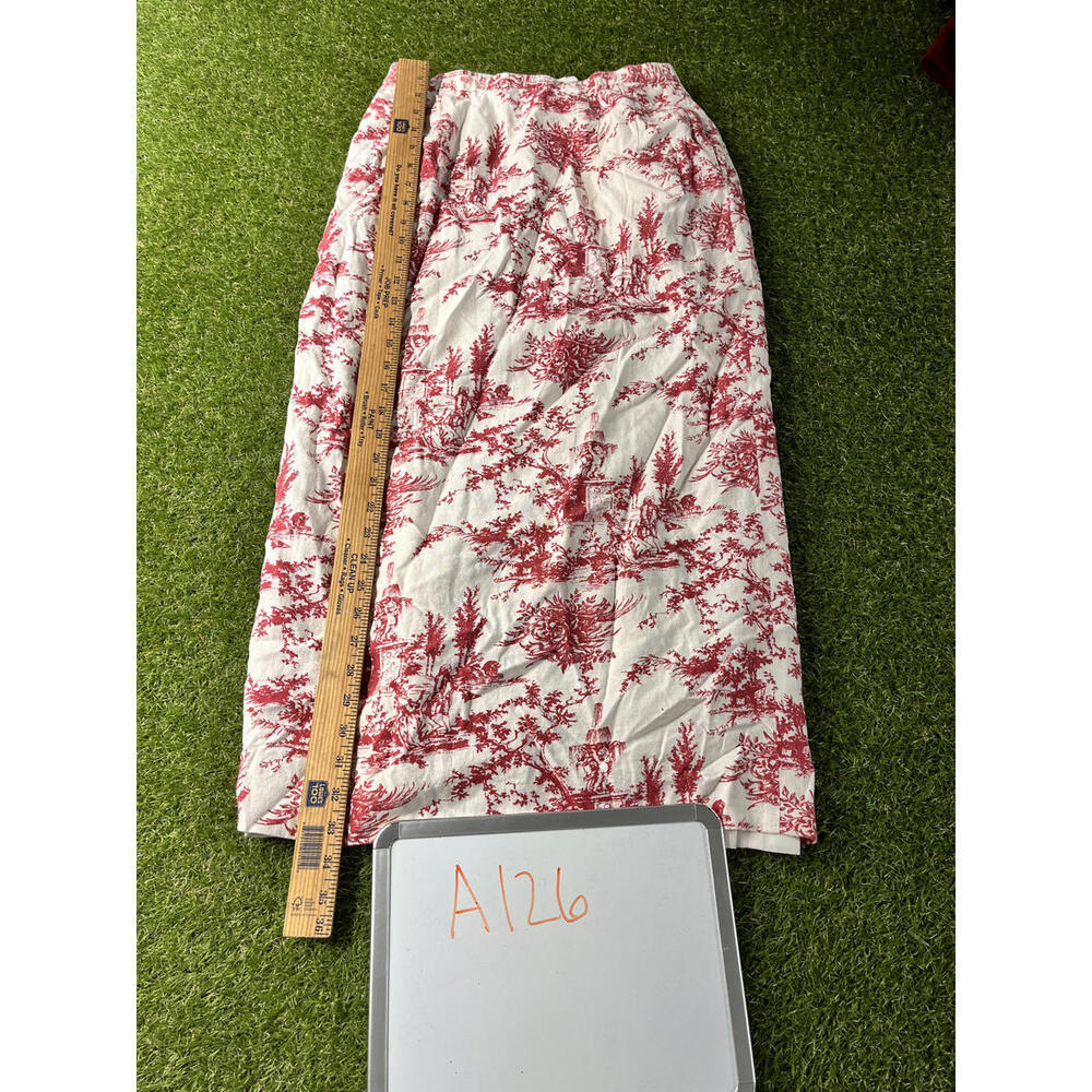 Pendleton Women's Red and White Toile Patterned lined Skirt Size‎ 10 Flaw